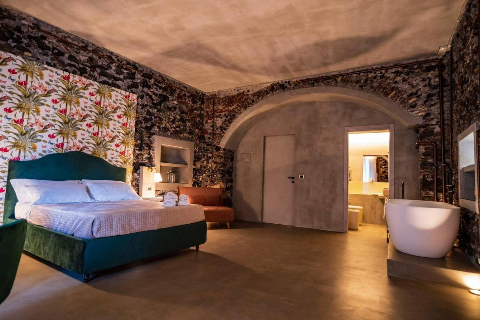 Charme Catania Central Suites Экстерьер фото
