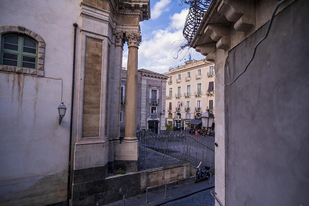 Charme Catania Central Suites Экстерьер фото