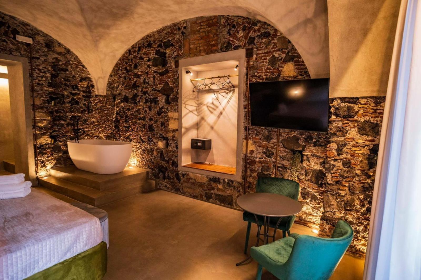 Charme Catania Central Suites Экстерьер фото