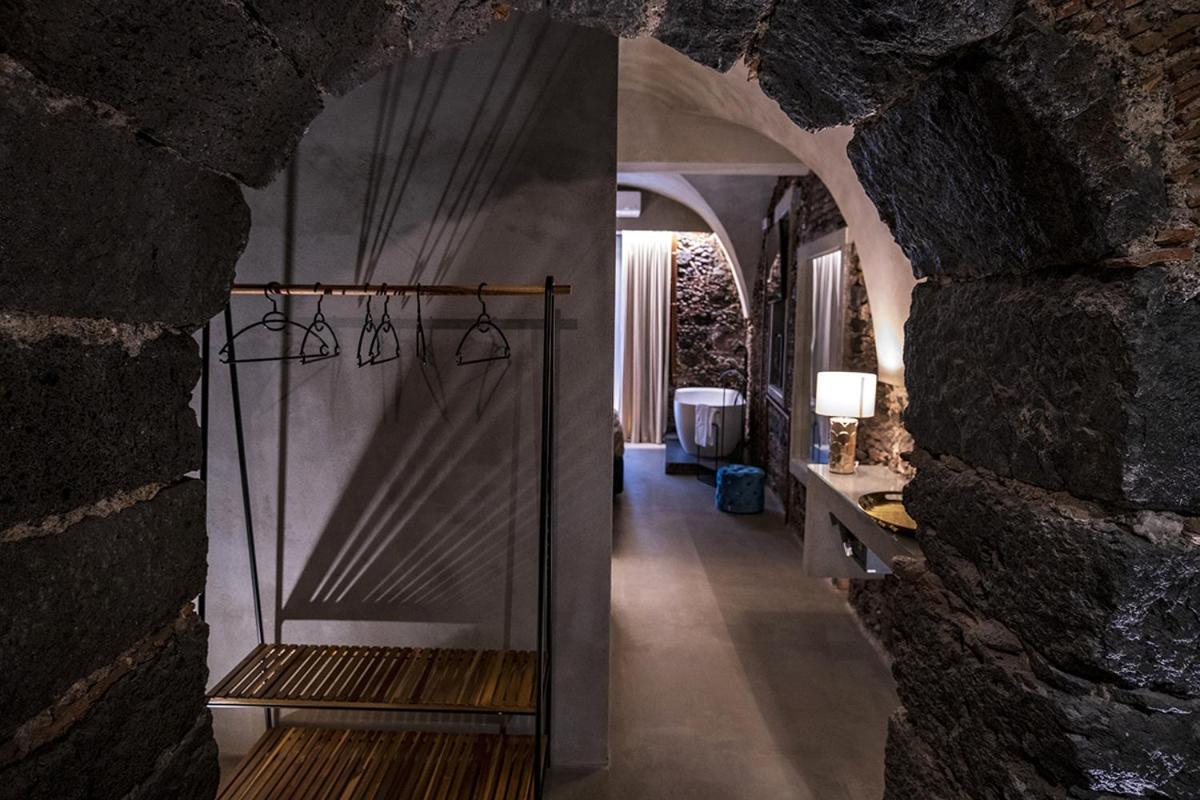 Charme Catania Central Suites Экстерьер фото